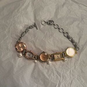 Clock necklace